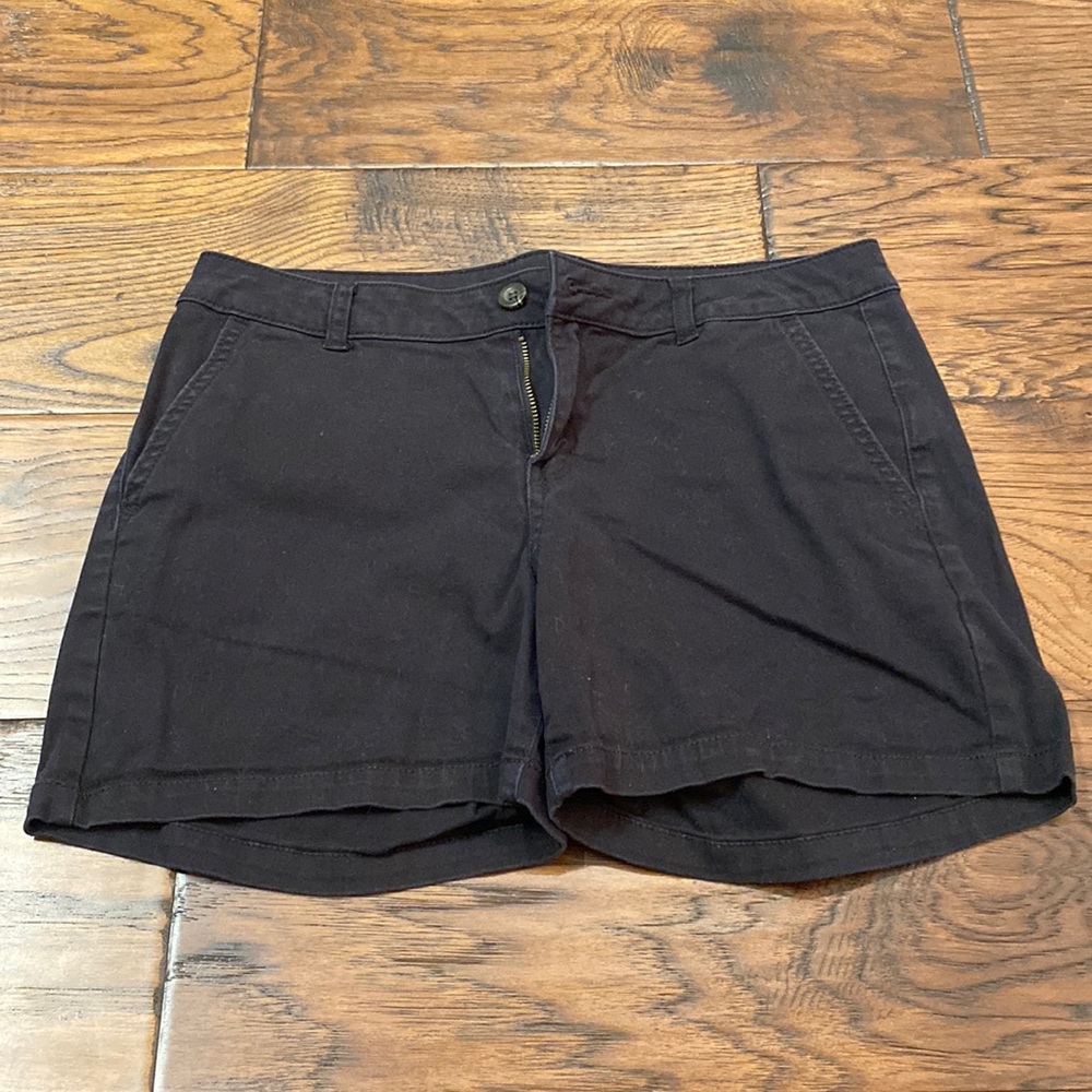 a.n.a. Womens black shorts, size 8, twill short